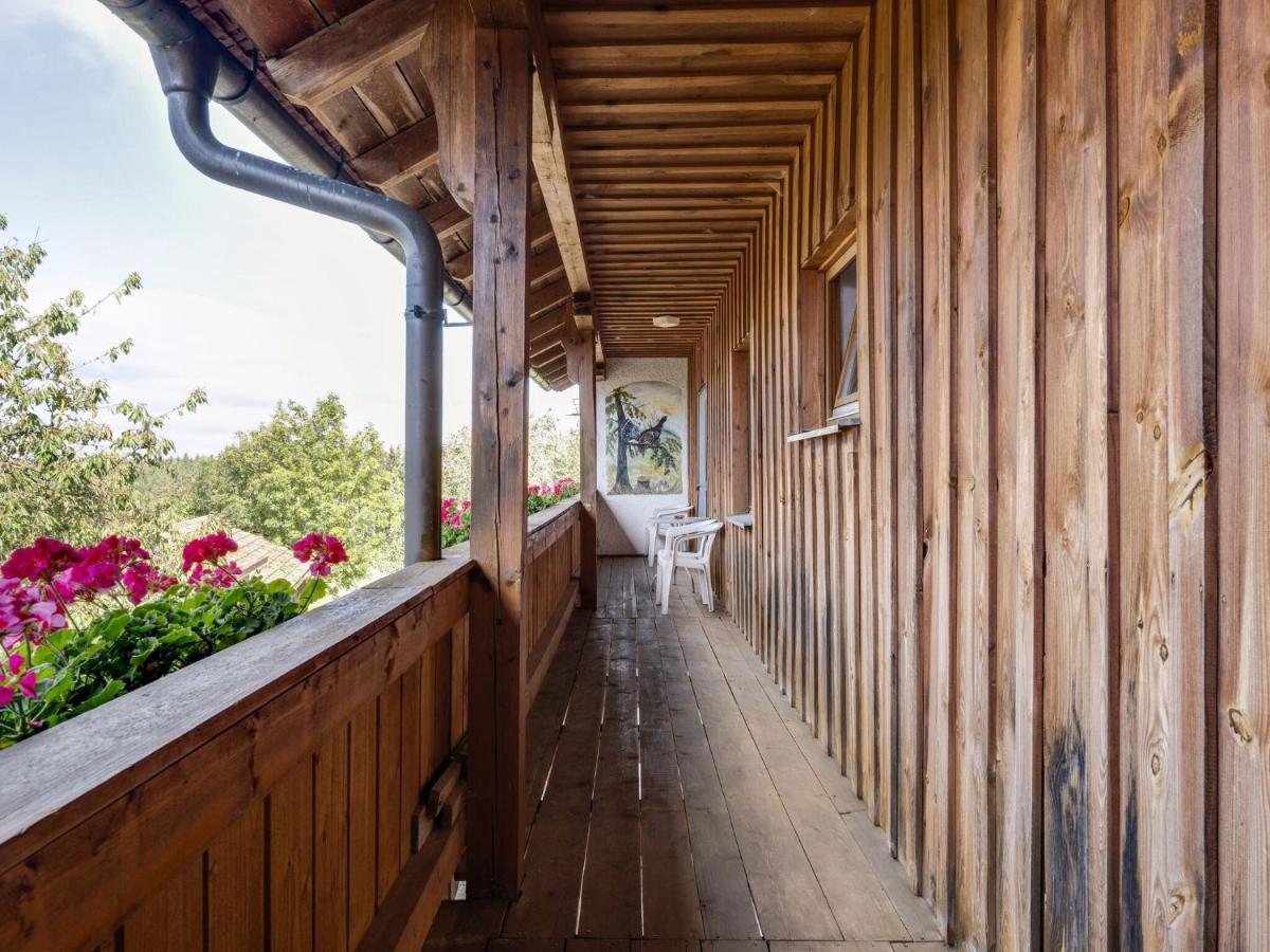 Apartment On A Farm Near The Ski Area Neukirchen beim Heiligen Blut Exterior photo